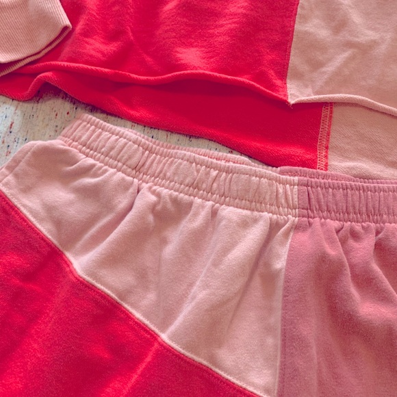 Matching Set - Picture 2 of 3